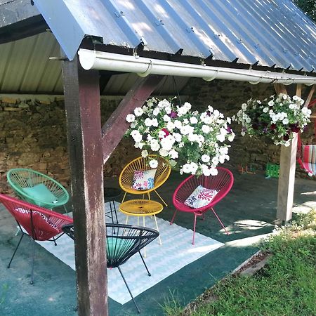 Les Gites De L'Etang De La Foret Brandivy Kültér fotó