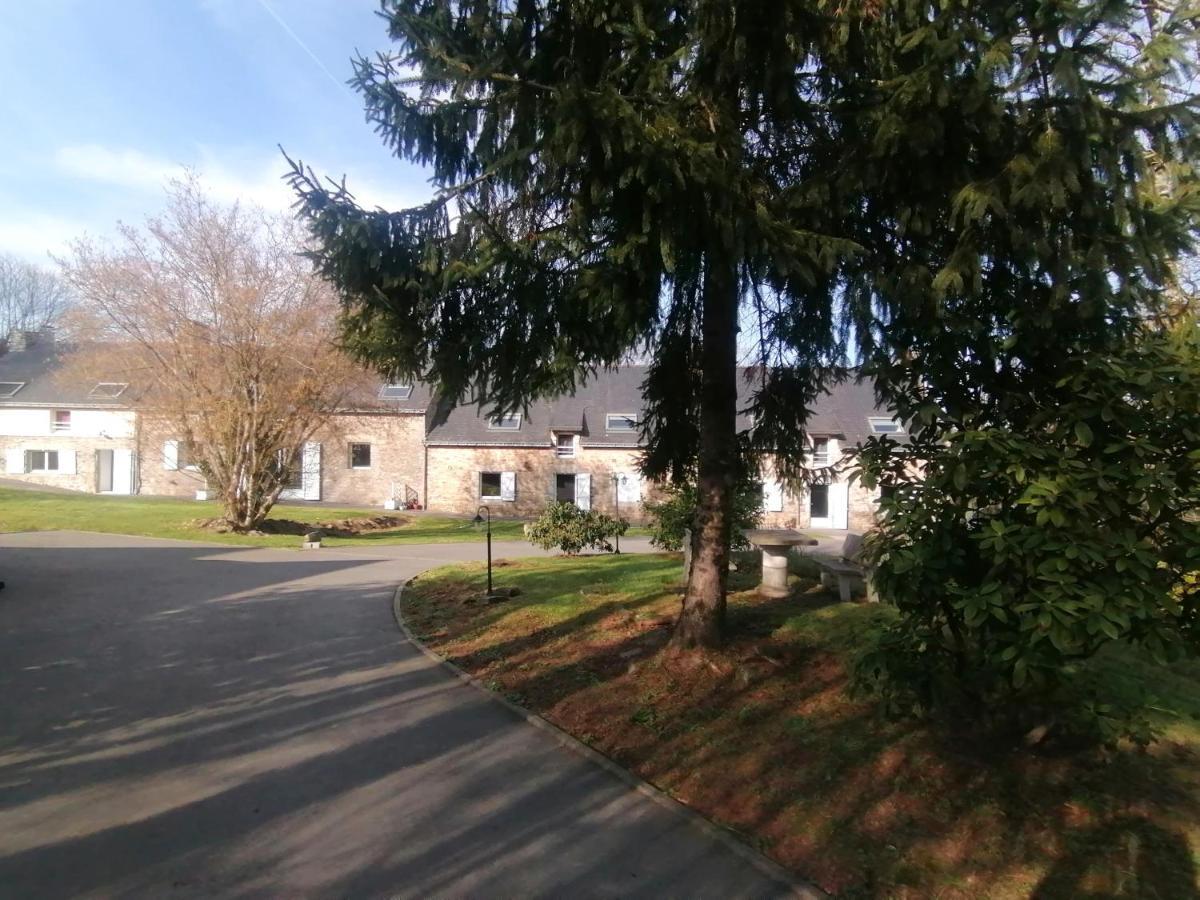 Les Gites De L'Etang De La Foret Brandivy Kültér fotó